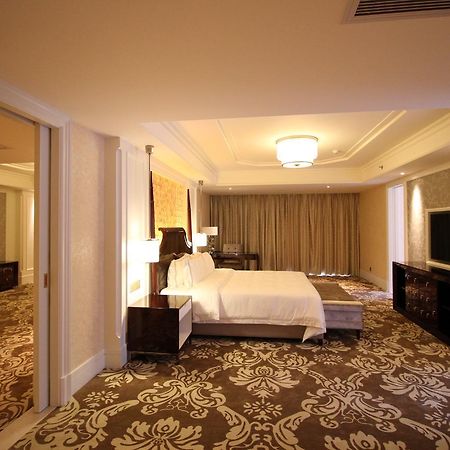 גואנגג'ואו Lake Piedmont International Hotel מראה חיצוני תמונה