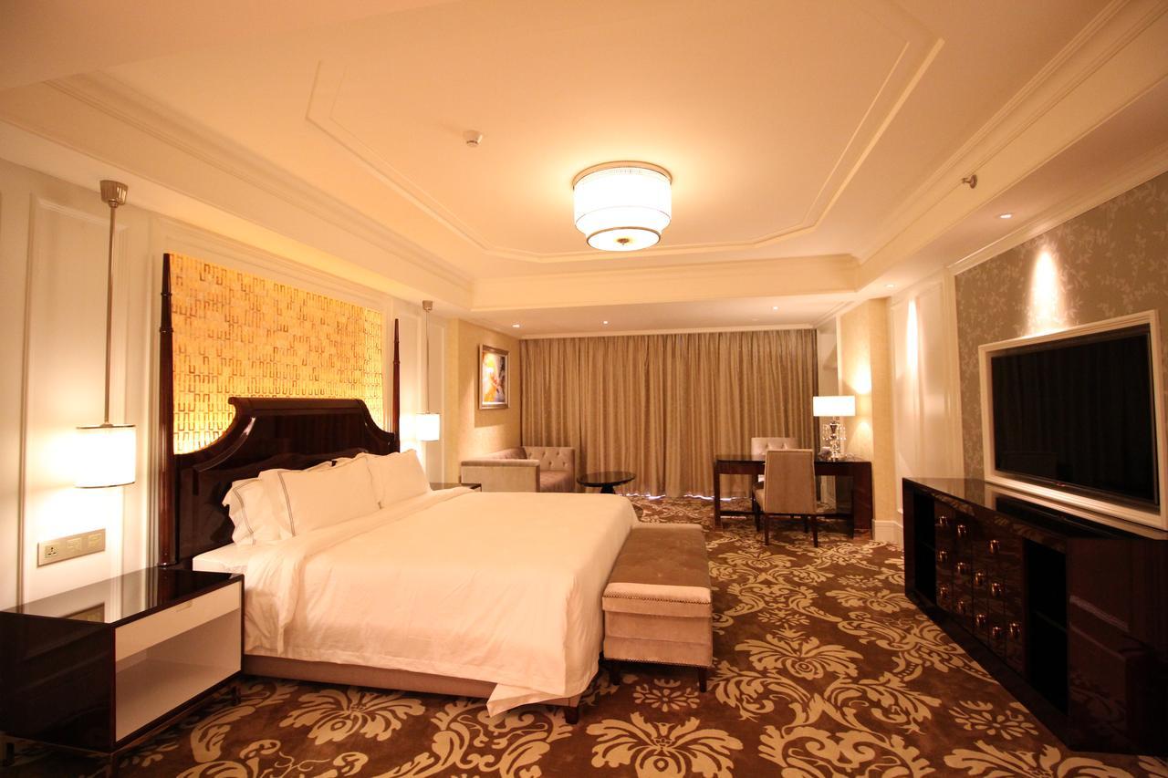 גואנגג'ואו Lake Piedmont International Hotel מראה חיצוני תמונה