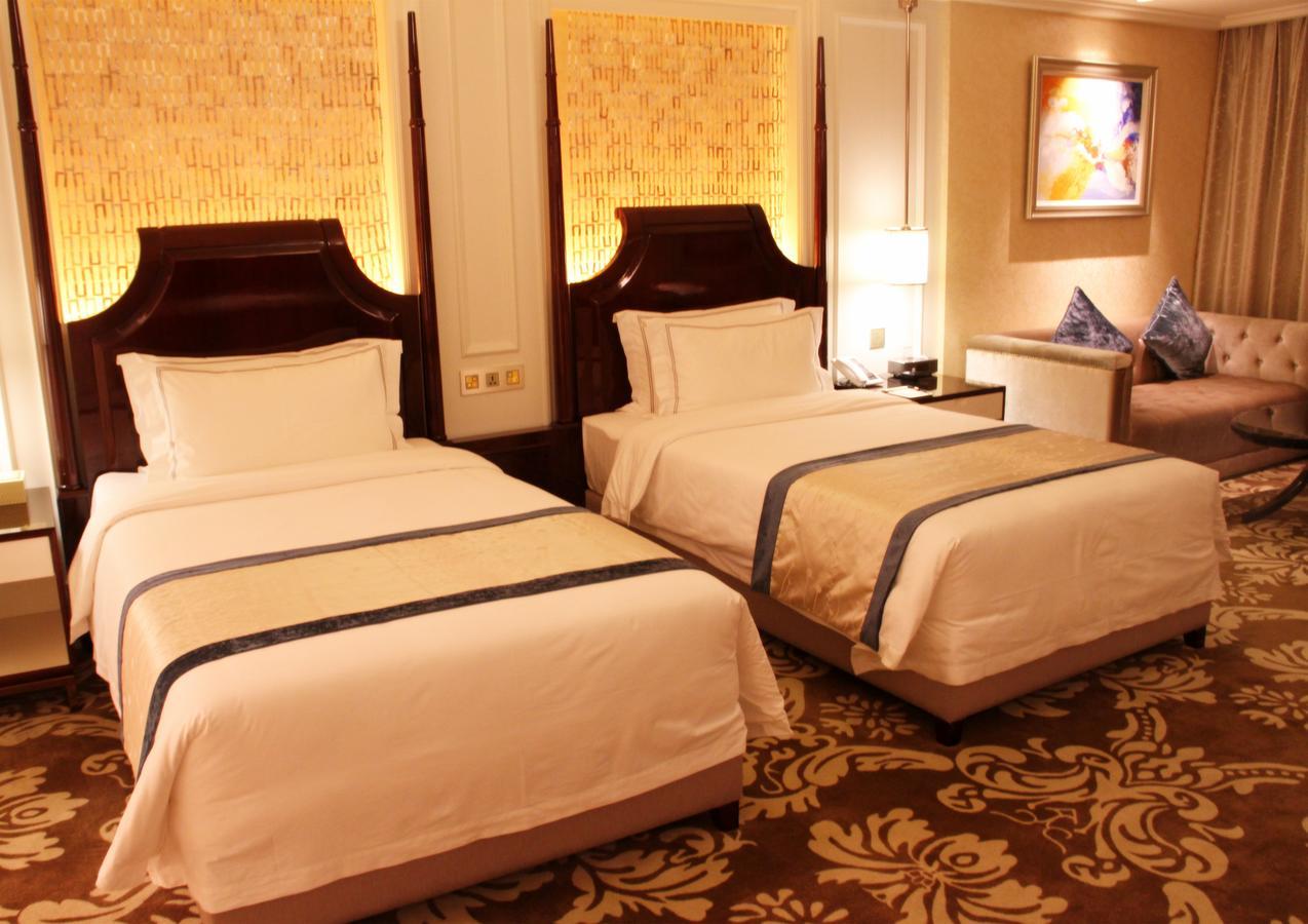 גואנגג'ואו Lake Piedmont International Hotel מראה חיצוני תמונה