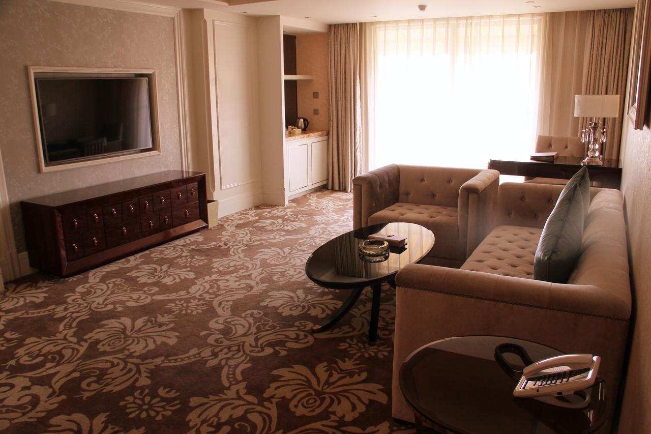 גואנגג'ואו Lake Piedmont International Hotel מראה חיצוני תמונה
